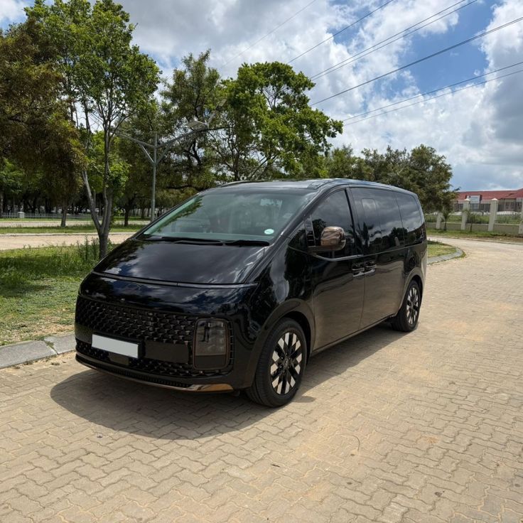 Hyundai Staria premium people mover — Velmora Executive Cape Town